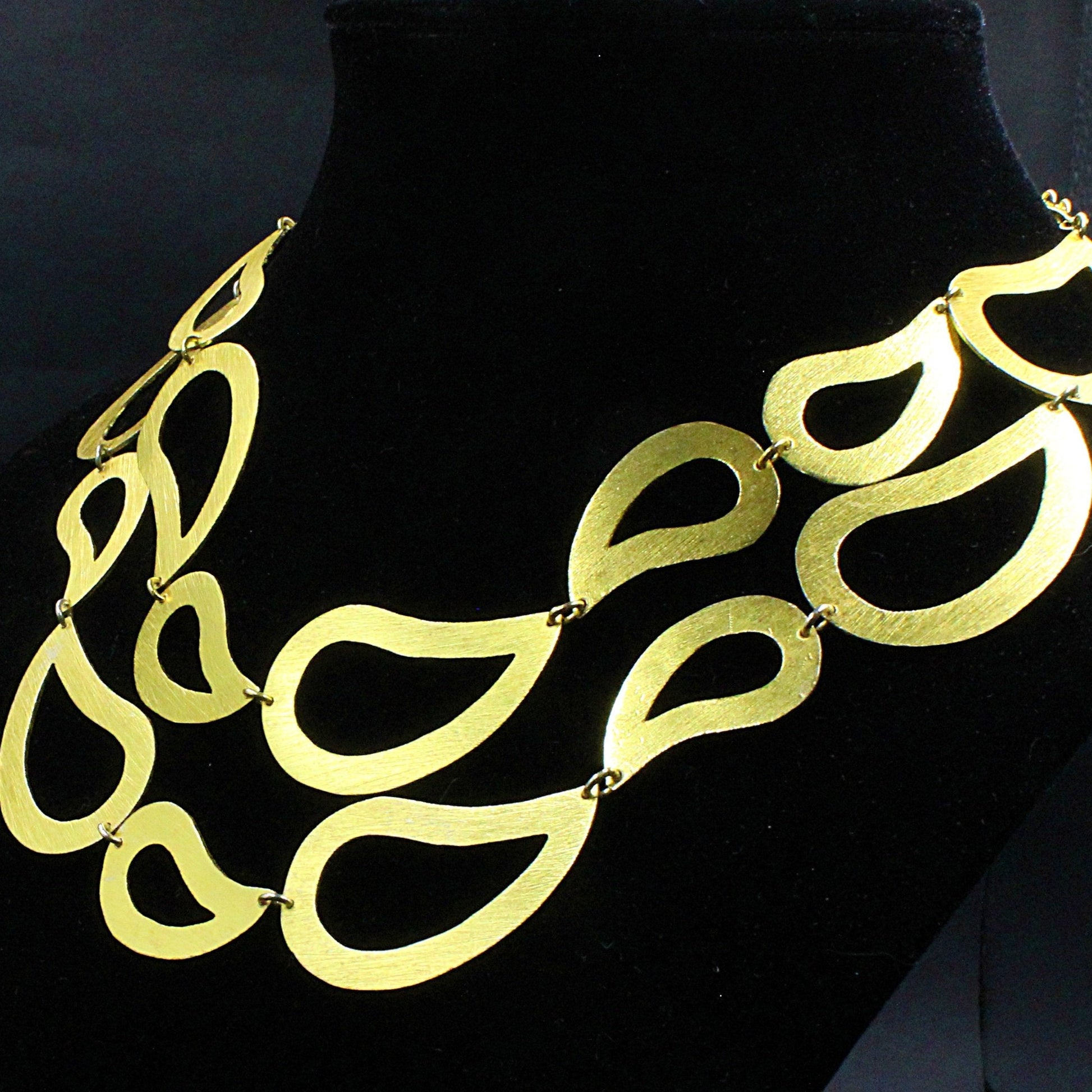 Collar GOTA bañado en oro-3