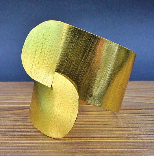 ATENEA gold plated bracelet - Design with character-0