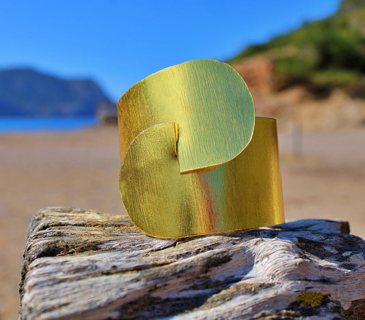ATENEA gold plated bracelet - Design with character-1